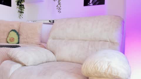 Snapshot of _alissonrose chatting on December 8, 2024, 4:07 pm Karo online show from December 8, 2024, 4:07 pm