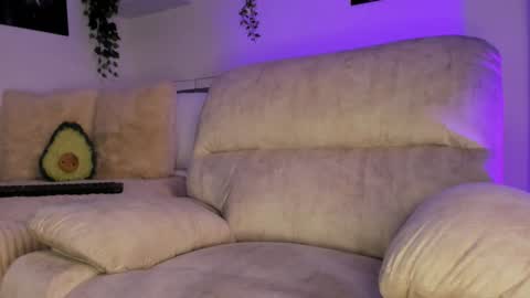 Snapshot of _alissonrose chatting on February 3, 2025, 10:43 pm Karo online show from February 3, 2025, 10:43 pm