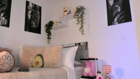 Snapshot of _alissonrose chatting on October 4, 2025, 10:52 pm Karo online show from October 4, 2025, 10:52 pm