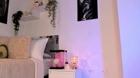 Snapshot of _alissonrose chatting on October 8, 2025, 10:51 pm Karo online show from October 8, 2025, 10:51 pm