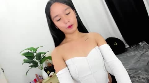 Snapshot of _althea69_ chatting on November 6, 2025, 1:06 am Thea online show from November 6, 2025, 1:06 am