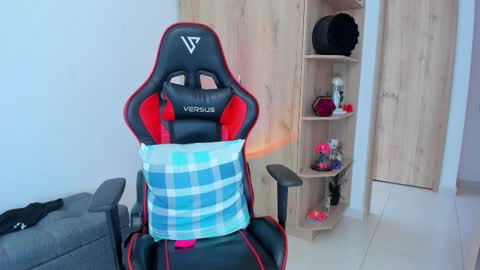 AMANDA online show from February 4, 2026, 3:51 pm