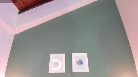 Ana Victoria online show from November 21, 2025, 6:17 pm