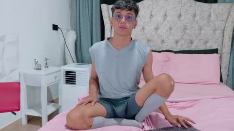 Andres online show from December 14, 2024, 10:18 pm