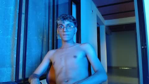 Snapshot of _andrew_willyams chatting on January 11, 2025, 10:51 pm Andres online show from January 11, 2025, 10:51 pm