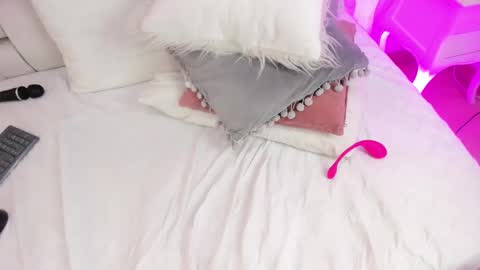 Angel Azul online show from February 11, 2025, 2:46 pm