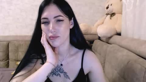 Anna online show from April 10, 2026, 8:24 pm