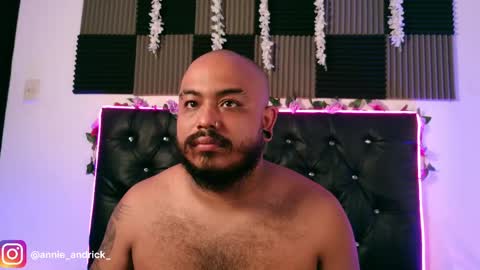 Annie Andrick online show from March 26, 2026, 11:05 am