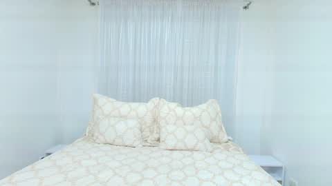 Melissa  online show from February 1, 2026, 7:12 pm