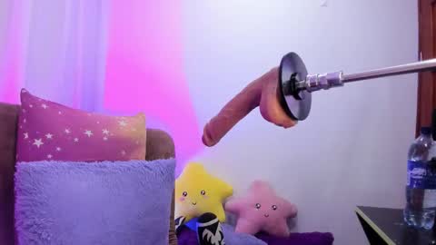 _antonella_dreams online show from December 14, 2025, 3:12 am