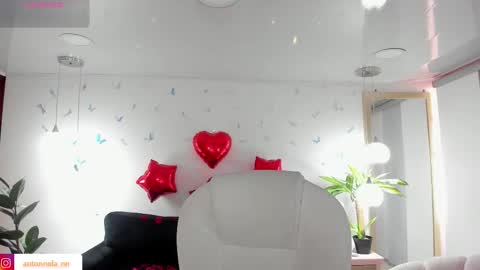 Snapshot of _antonnela_ chatting on February 14, 2026, 2:03 pm antonnela online show from February 14, 2026, 2:03 pm