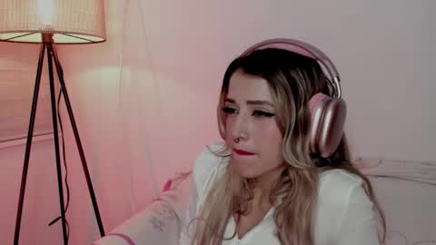 Aria online show from January 16, 2026, 5:00 am