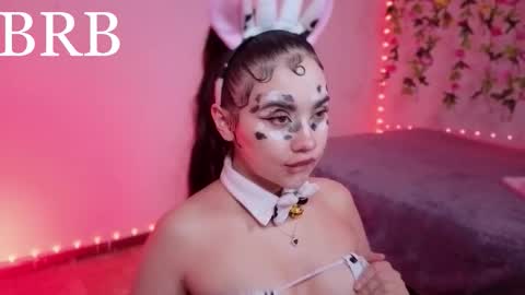 Aria online show from October 12, 2025, 11:26 pm