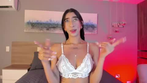 Ashly online show from November 2, 2025, 5:59 pm