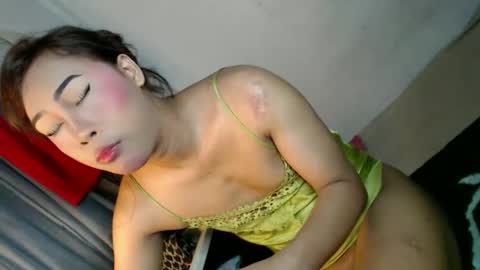 _asiancutie online show from May 12, 2026, 6:49 pm