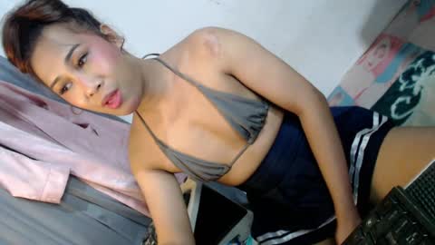 _asiancutie online show from June 10, 2026, 9:52 am
