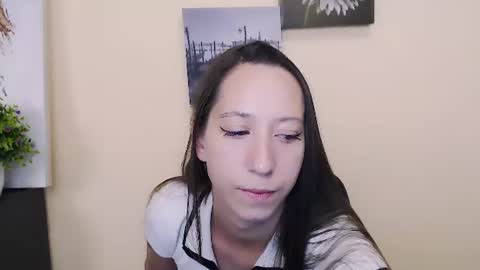 Snapshot of _astraia_ chatting on July 1, 2026, 7:21 am _astraia_ online show from July 1, 2026, 7:21 am