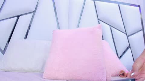 Aura online show from January 22, 2025, 4:23 am