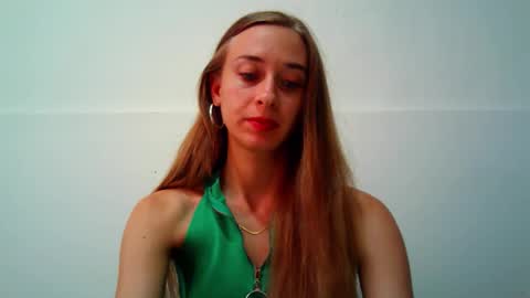 Snapshot of _aurora_sweet chatting on September 23, 2025, 2:09 pm _aurora_sweet online show from September 23, 2025, 2:09 pm