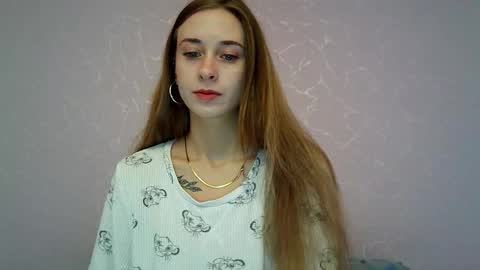 Snapshot of _aurora_sweet chatting on October 9, 2025, 8:45 am _aurora_sweet online show from October 9, 2025, 8:45 am