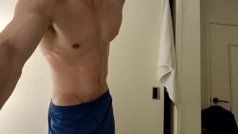 Snapshot of _b_h_c_ chatting on December 2, 2025, 8:41 am _b_h_c_ online show from December 2, 2025, 8:41 am