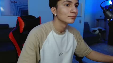 Snapshot of _blakee chatting on February 10, 2025, 8:20 am B L A K E online show from February 10, 2025, 8:20 am