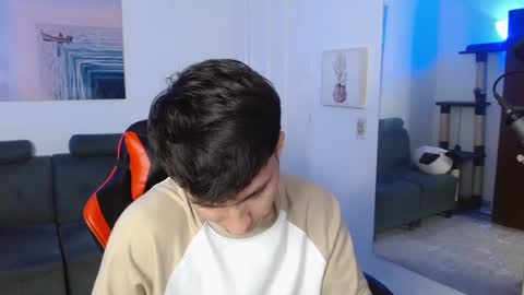 Snapshot of _blakee chatting on February 22, 2025, 10:20 pm B L A K E online show from February 22, 2025, 10:20 pm