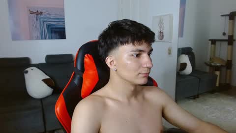 Snapshot of _blakee chatting on March 8, 2025, 8:46 pm B L A K E online show from March 8, 2025, 8:46 pm