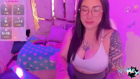 Angie  Independent model online show from June 10, 2026, 5:56 pm