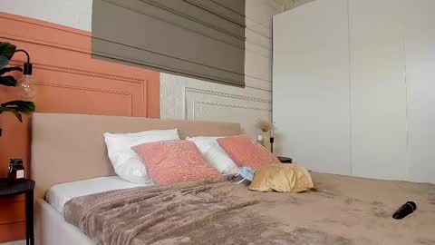 Stella online show from February 28, 2025, 7:48 am