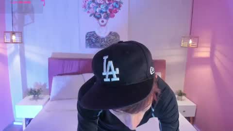 Snapshot of _camilo_ortiz chatting on July 20, 2026, 1:57 pm camilo online show from July 20, 2026, 1:57 pm