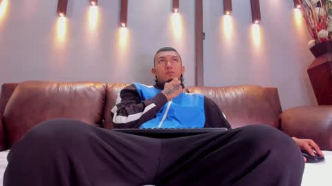 Snapshot of _cannabitch chatting on January 6, 2025, 1:08 pm Shatta Sara online show from January 6, 2025, 1:08 pm