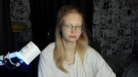 Merlizz online show from September 22, 2025, 2:57 am