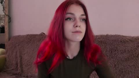 Caroline online show from October 15, 2025, 10:48 am