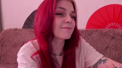 Caroline online show from April 8, 2026, 12:16 pm