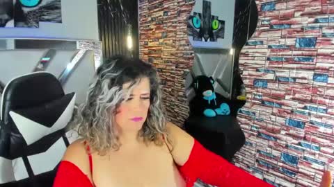 Snapshot of _casandra11 chatting on January 5, 2025, 3:00 am _casandra11 online show from January 5, 2025, 3:00 am