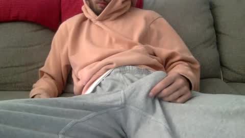 Centaur online show from October 4, 2025, 4:49 pm