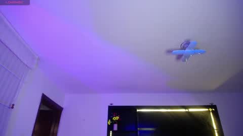 _charlotte_collins_ online show from December 17, 2025, 2:34 pm