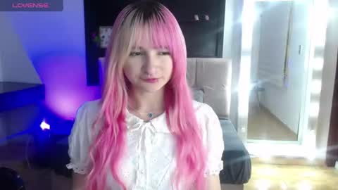 Snapshot of _charlotte_collins_ chatting on June 30, 2026, 3:46 pm _charlotte_collins_ online show from June 30, 2026, 3:46 pm
