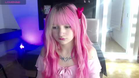 Snapshot of _charlotte_collins_ chatting on July 1, 2026, 4:29 pm _charlotte_collins_ online show from July 1, 2026, 4:29 pm