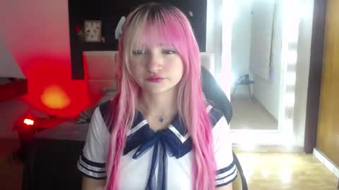 Snapshot of _charlotte_collins_ chatting on July 8, 2026, 4:55 pm _charlotte_collins_ online show from July 8, 2026, 4:55 pm