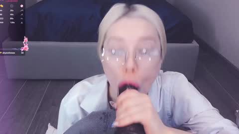 Snapshot of _chatur_babe chatting on January 25, 2025, 2:25 pm Angelina online show from January 25, 2025, 2:25 pm