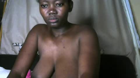 Snapshot of _cheeky_booty chatting on July 2, 2026, 2:22 am bubbly ass online show from July 2, 2026, 2:22 am