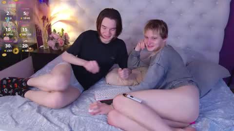 Snapshot of _cheesecake_s chatting on October 23, 2025, 2:44 am _cheesecake_s online show from October 23, 2025, 2:44 am