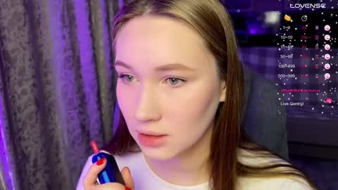 _chloe_miller_ online show from December 4, 2025, 9:34 pm