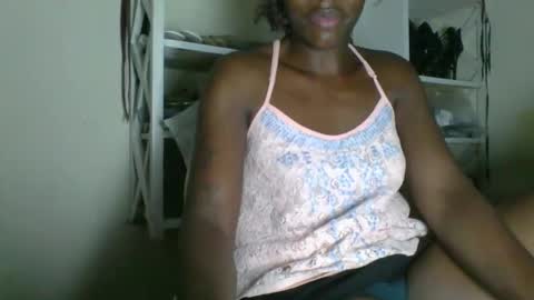 Snapshot of _clara01 chatting on March 5, 2026, 7:59 am clara online show from March 5, 2026, 7:59 am