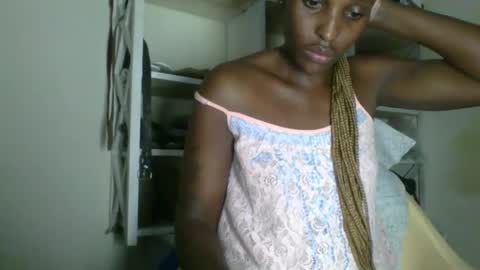 Snapshot of _clara01 chatting on April 13, 2026, 10:54 am clara online show from April 13, 2026, 10:54 am