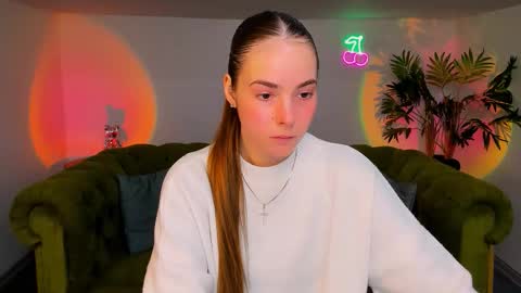 Erika online show from October 22, 2025, 9:20 am