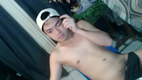 Snapshot of _cumwithrussel chatting on March 2, 2026, 4:25 am Russ online show from March 2, 2026, 4:25 am