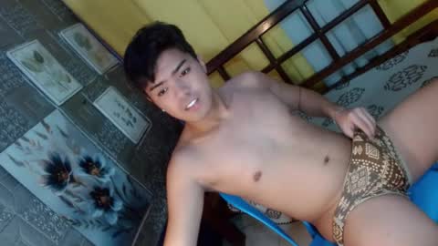 Snapshot of _cumwithrussel chatting on July 6, 2026, 2:36 pm Russ online show from July 6, 2026, 2:36 pm